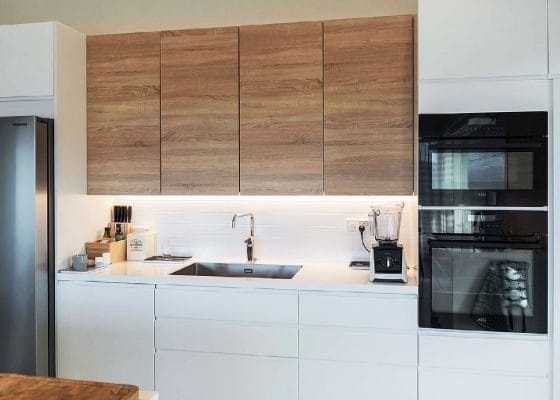 Led-valolista mittatilauksena keittiöön Led-valolista mittatilauksena keittiöön